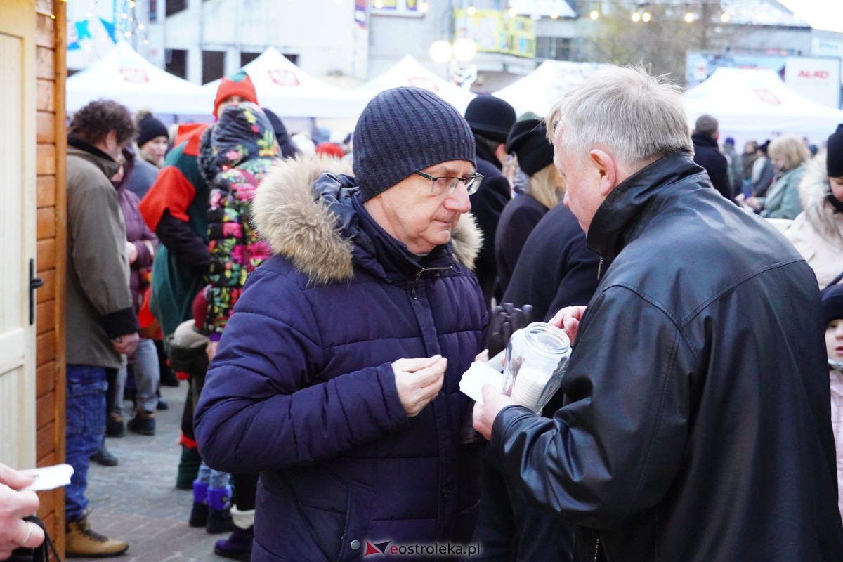 Wigilia miejska 2023 w Ostrołęce [23.12.2023] - zdjęcie #57 - eOstroleka.pl