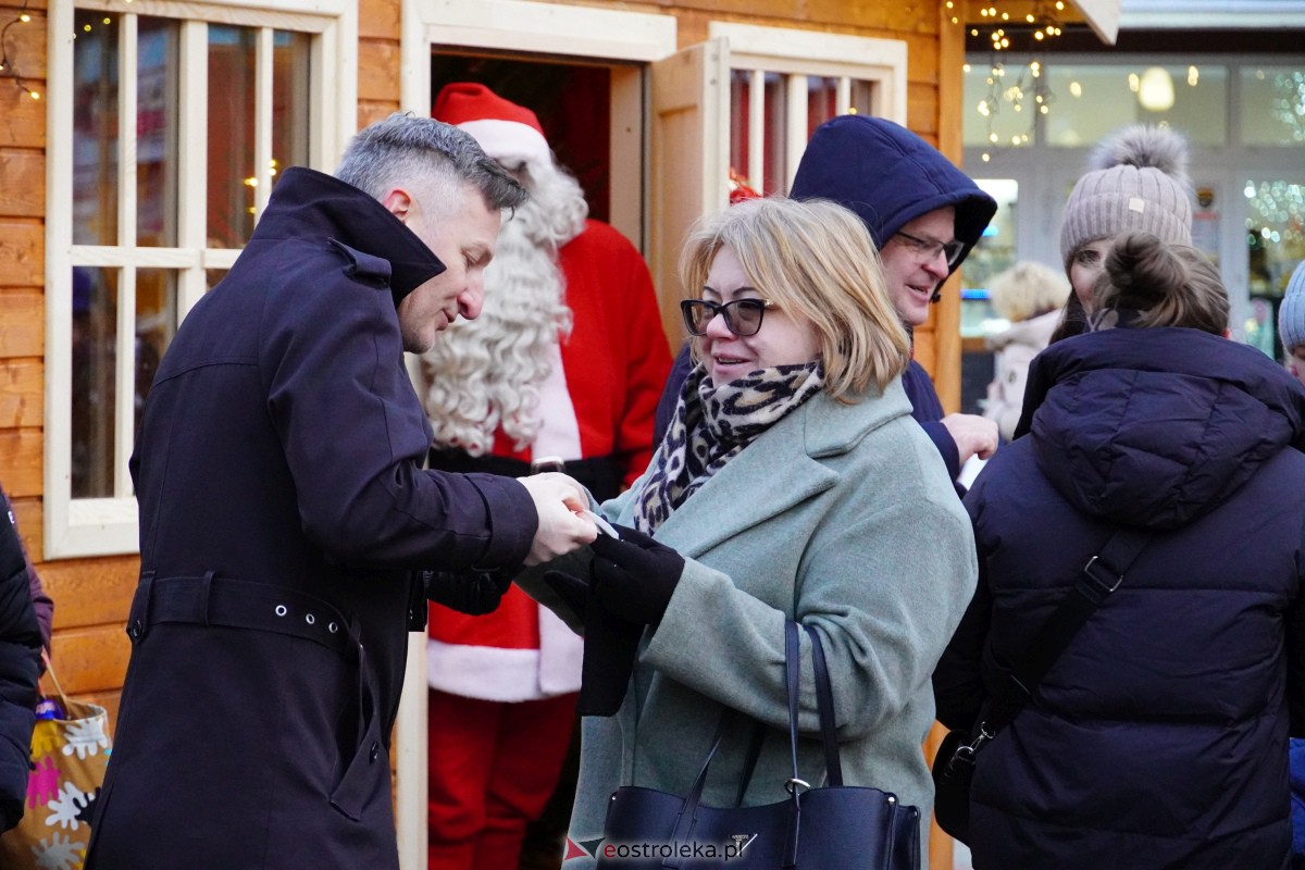 Wigilia miejska 2023 w Ostrołęce [23.12.2023] - zdjęcie #46 - eOstroleka.pl