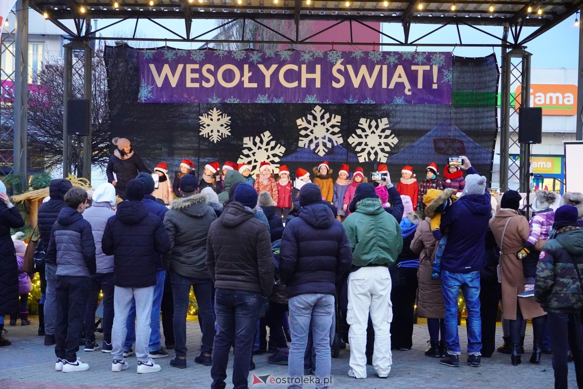 Wigilia miejska 2023 w Ostrołęce [23.12.2023] - zdjęcie #12 - eOstroleka.pl