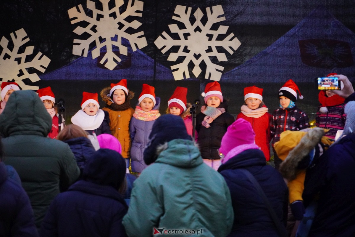 Wigilia miejska 2023 w Ostrołęce [23.12.2023] - zdjęcie #10 - eOstroleka.pl