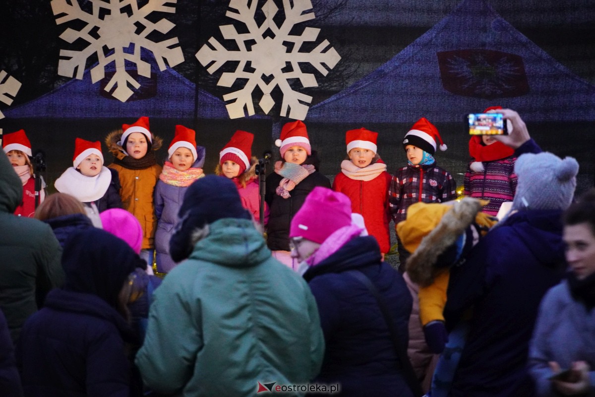 Wigilia miejska 2023 w Ostrołęce [23.12.2023] - zdjęcie #9 - eOstroleka.pl
