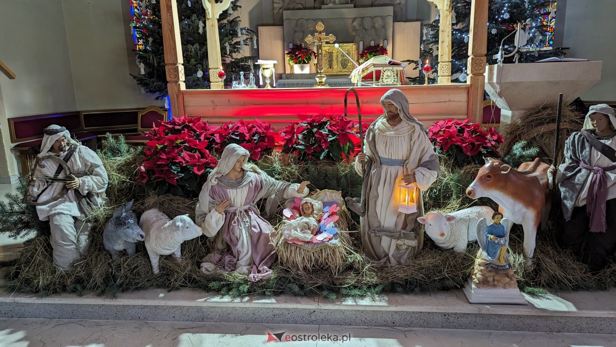 Szopki Bożonarodzeniowe w ostrołęckich kościołach [25.12.2023] - zdjęcie #32 - eOstroleka.pl