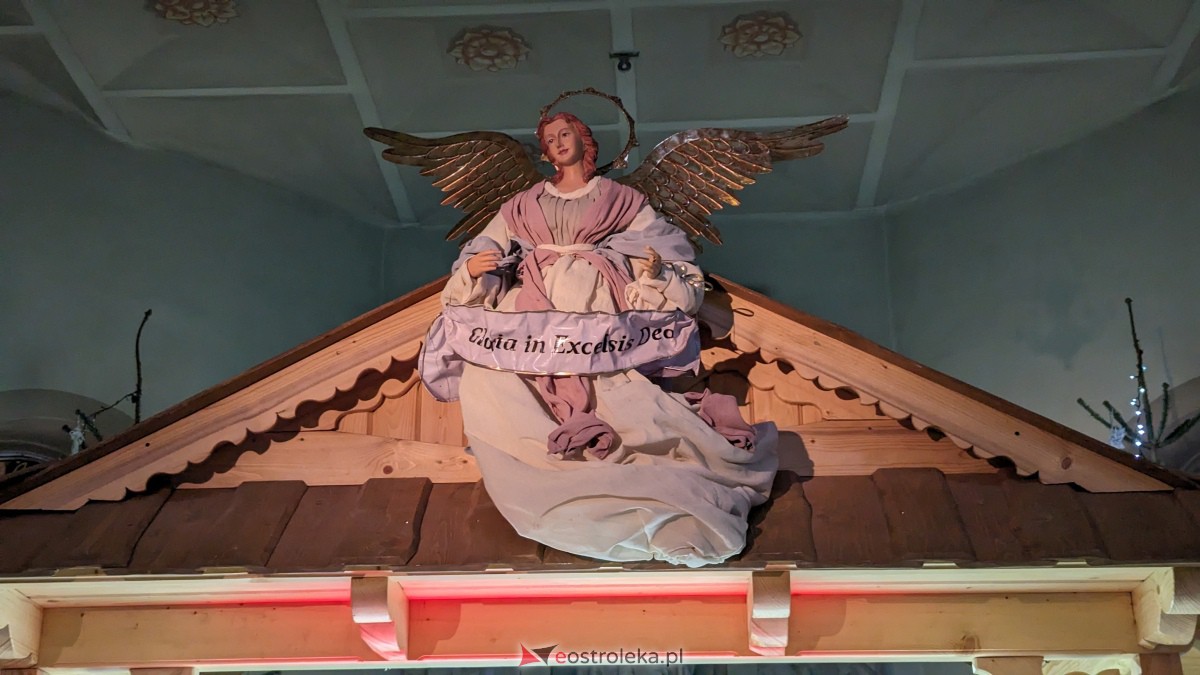 Szopki Bożonarodzeniowe w ostrołęckich kościołach [25.12.2023] - zdjęcie #30 - eOstroleka.pl