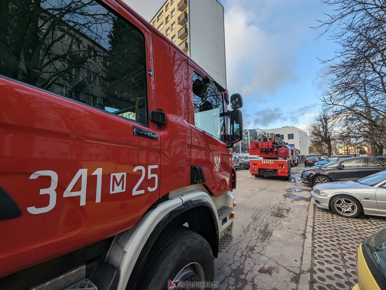 Interwencja strażaków przy Starosty Kosa [27.12.2023] - zdjęcie #9 - eOstroleka.pl