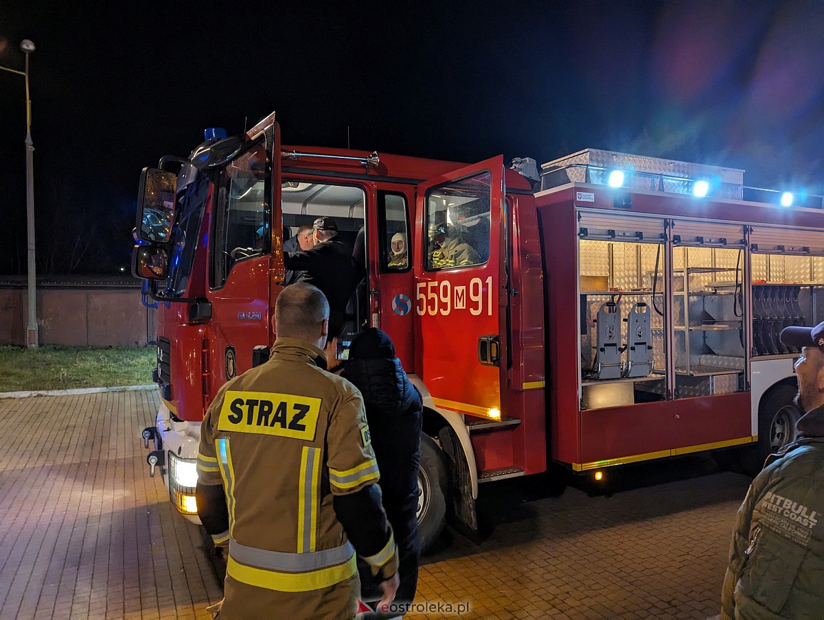 Nowy wóz strażacki OSP Ostrołęka [27.12.2023] - zdjęcie #16 - eOstroleka.pl