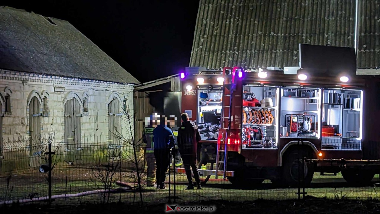 Pożar w Łęgu Przedmiejskim [29.12.2023] - zdjęcie #10 - eOstroleka.pl
