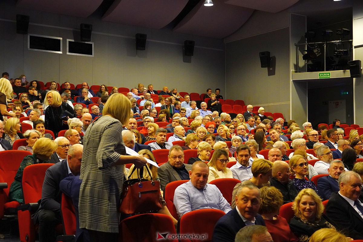 Sylwester w OCK [31.12.2023] - zdjęcie #121 - eOstroleka.pl