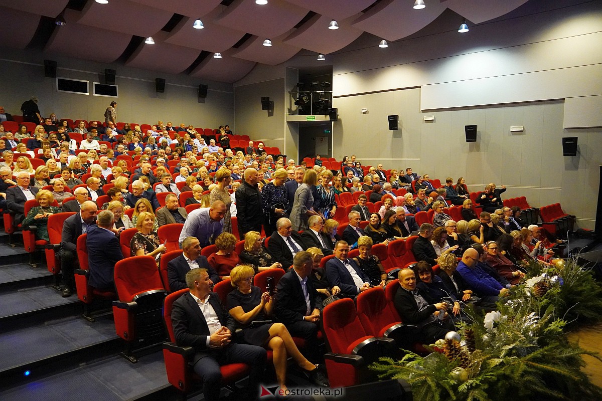 Sylwester w OCK [31.12.2023] - zdjęcie #116 - eOstroleka.pl