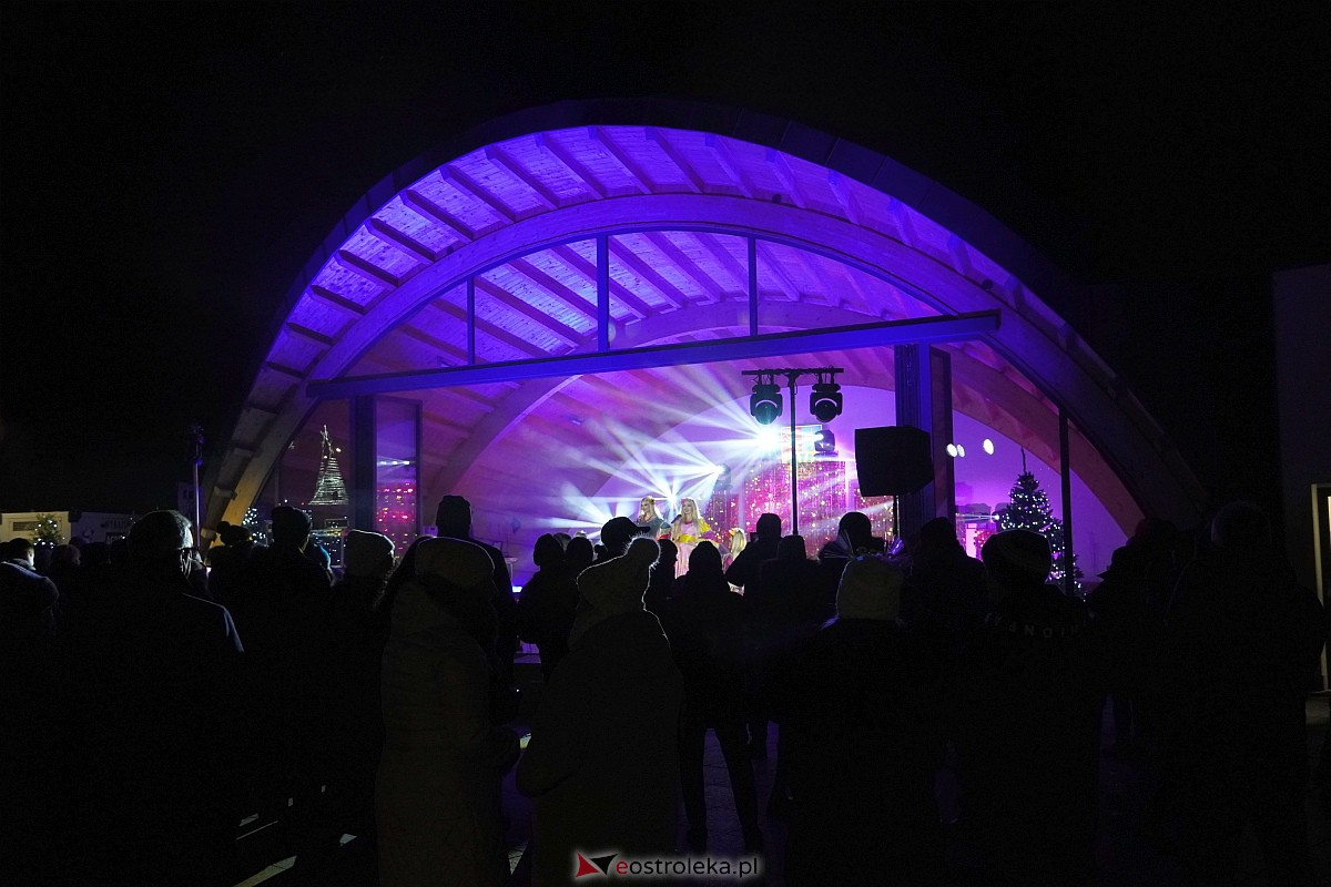 Sylwester w Troszynie [31.12.2023] - zdjęcie #110 - eOstroleka.pl