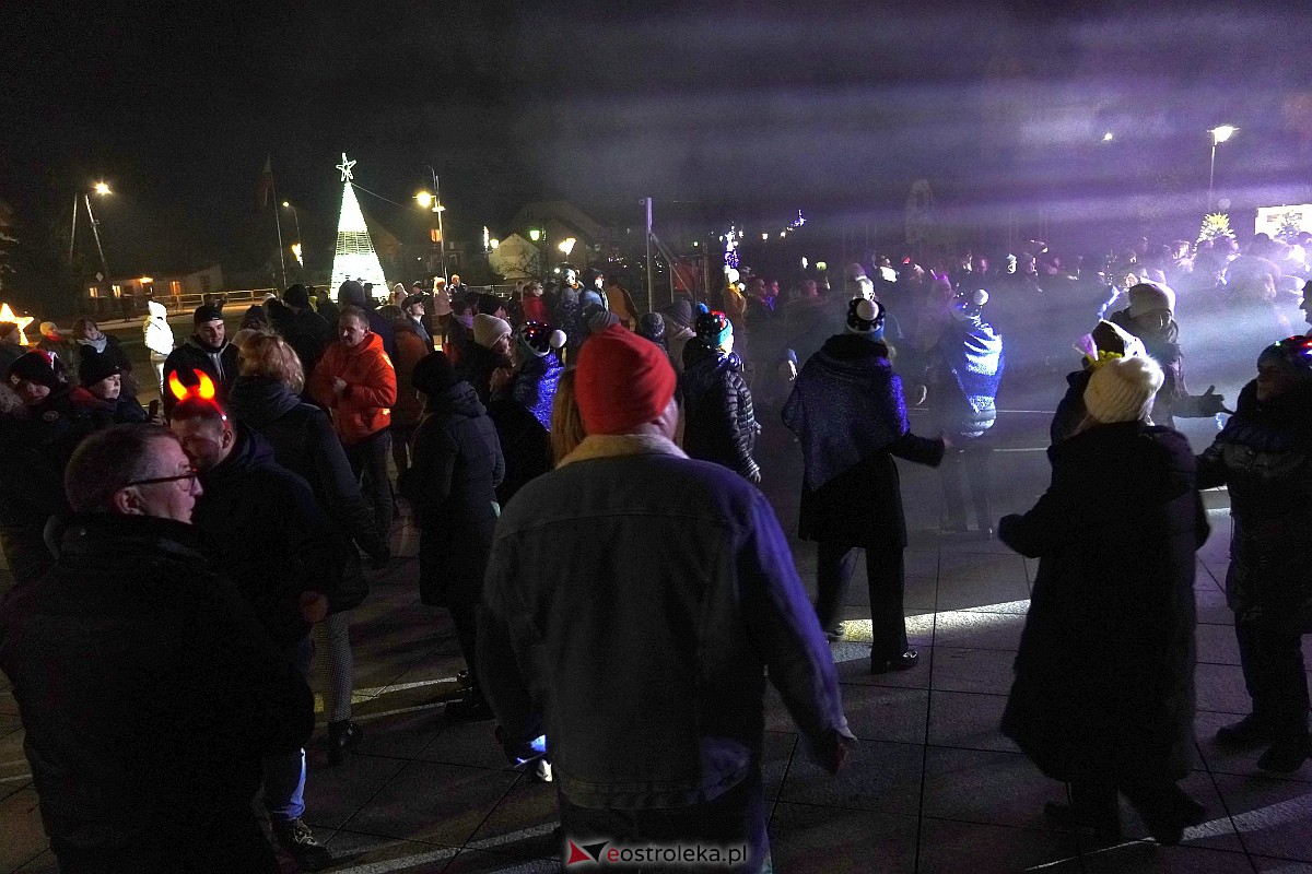 Sylwester w Troszynie [31.12.2023] - zdjęcie #87 - eOstroleka.pl