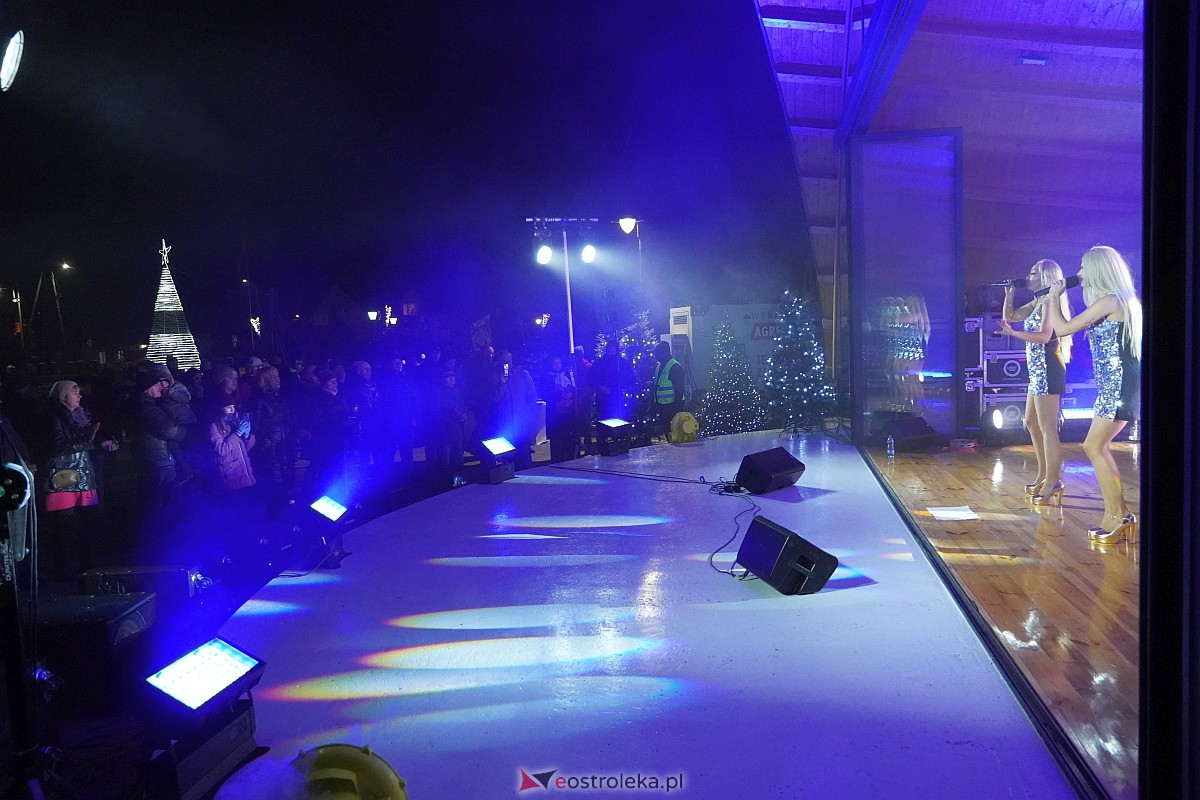 Sylwester w Troszynie [31.12.2023] - zdjęcie #17 - eOstroleka.pl