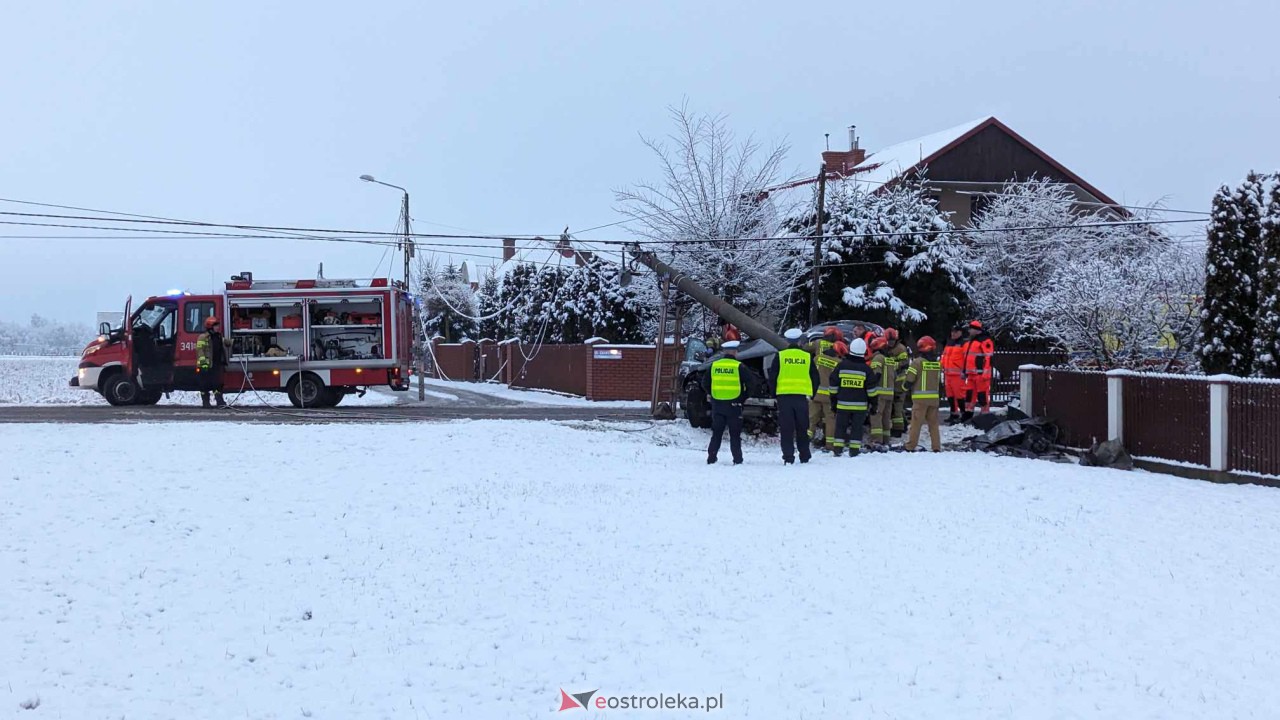 Wypadek na ulicy Kościuszki w Rzekuniu [02.01.2024] - zdjęcie #4 - eOstroleka.pl