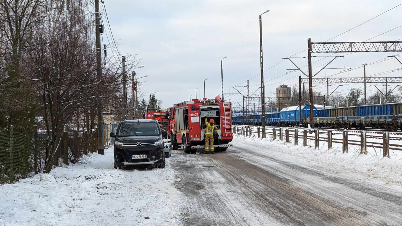 Pożar przy ulicy Kolejowej w Ostrołęce [05.01.2024] - zdjęcie #2 - eOstroleka.pl