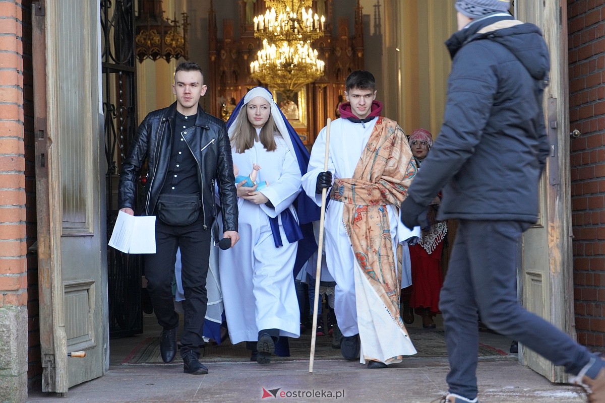 Orszak Trzech Króli w Baranowie [6.01.2024] - zdjęcie #170 - eOstroleka.pl