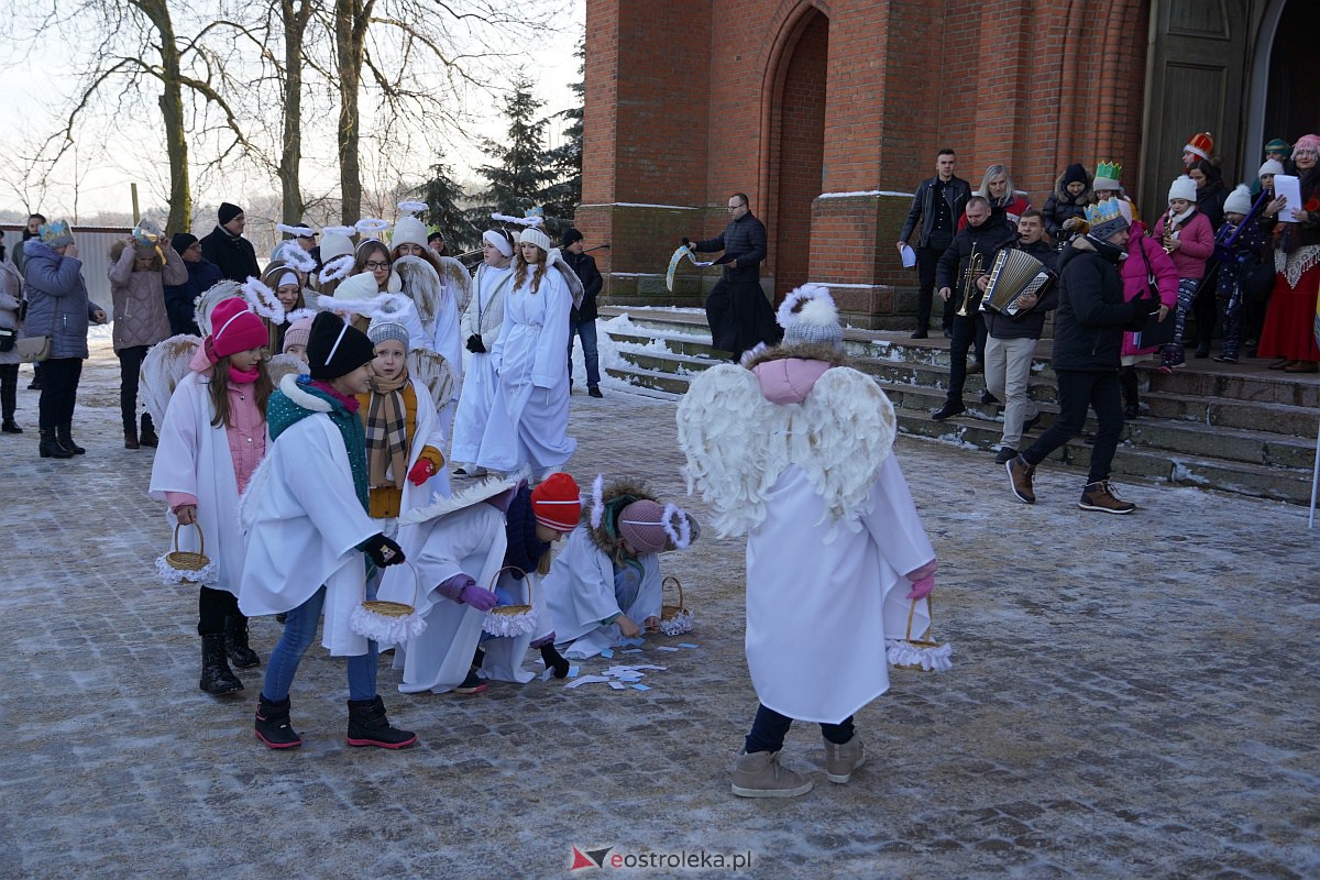 Orszak Trzech Króli w Baranowie [6.01.2024] - zdjęcie #161 - eOstroleka.pl
