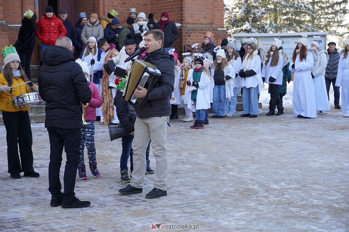 Orszak Trzech Króli w Baranowie [6.01.2024] - zdjęcie #158 - eOstroleka.pl