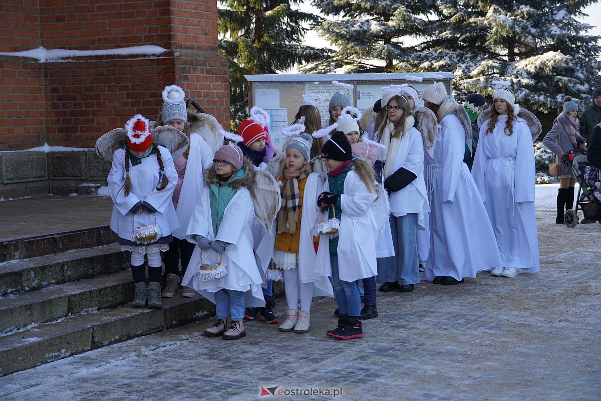 Orszak Trzech Króli w Baranowie [6.01.2024] - zdjęcie #152 - eOstroleka.pl