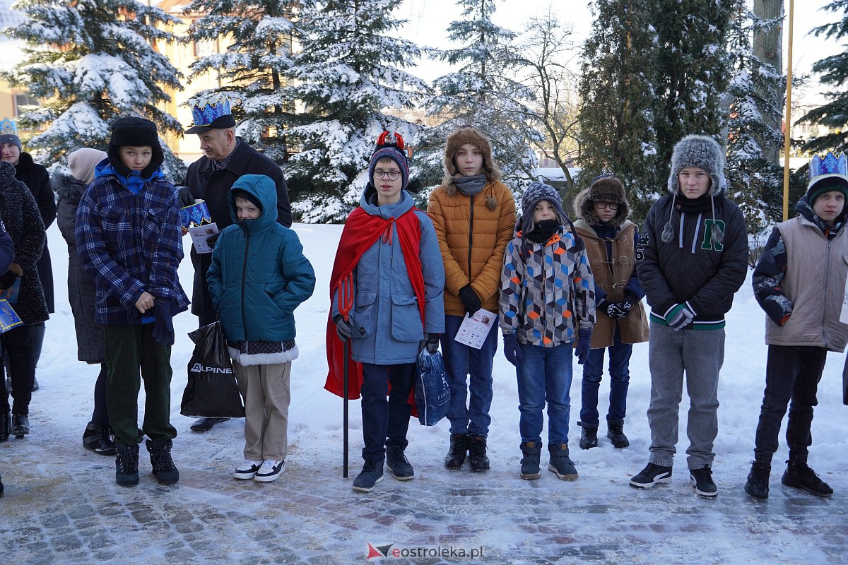 Orszak Trzech Króli w Baranowie [6.01.2024] - zdjęcie #132 - eOstroleka.pl