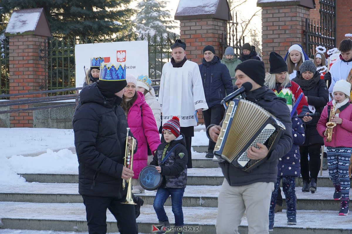 Orszak Trzech Króli w Baranowie [6.01.2024] - zdjęcie #127 - eOstroleka.pl