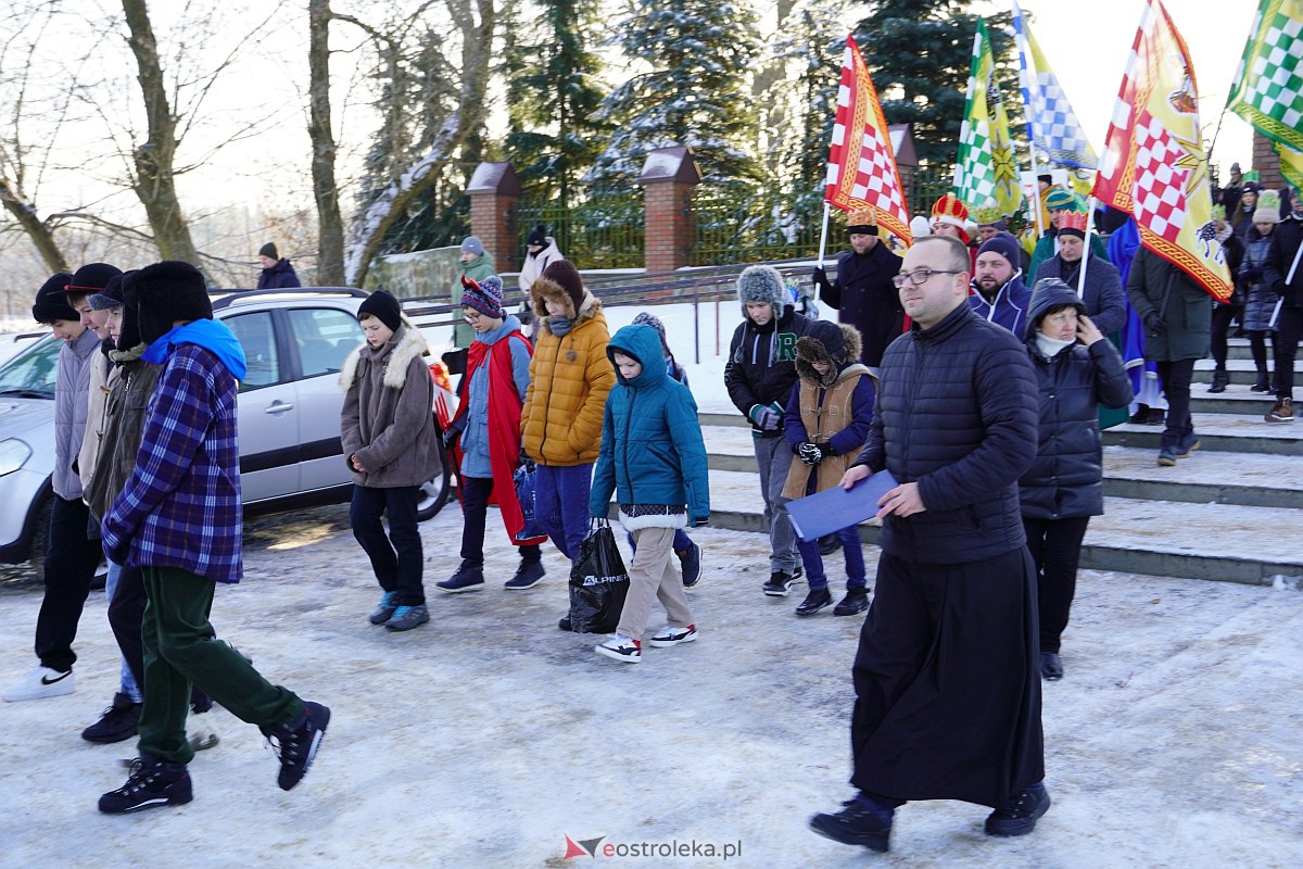 Orszak Trzech Króli w Baranowie [6.01.2024] - zdjęcie #113 - eOstroleka.pl