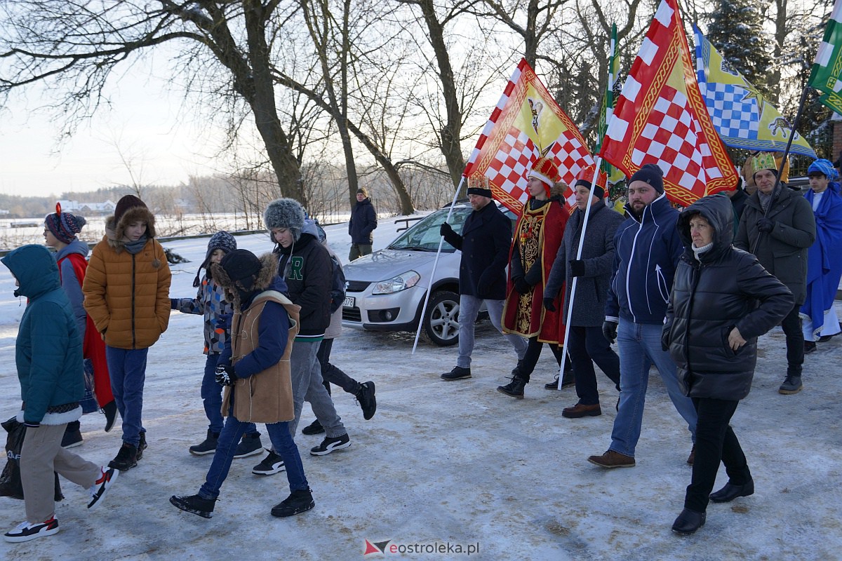 Orszak Trzech Króli w Baranowie [6.01.2024] - zdjęcie #109 - eOstroleka.pl