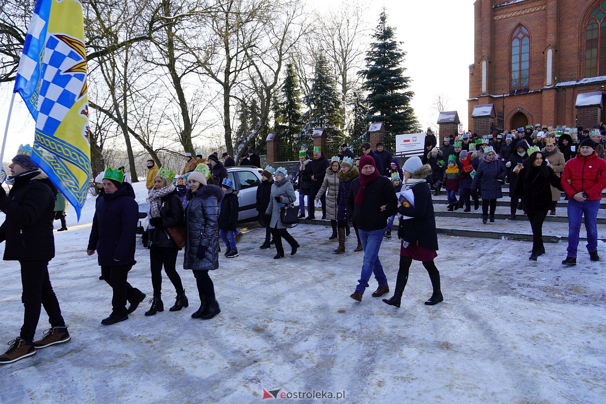 Orszak Trzech Króli w Baranowie [6.01.2024] - zdjęcie #95 - eOstroleka.pl