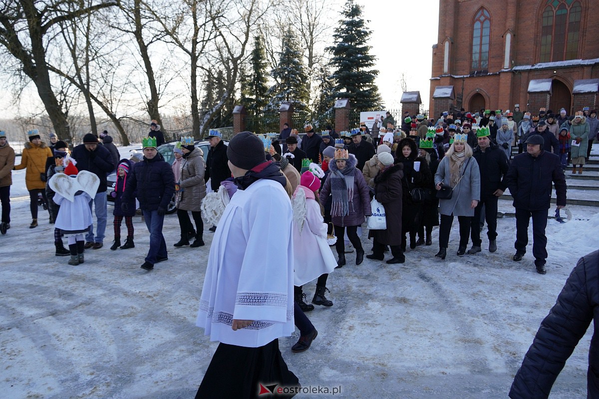 Orszak Trzech Króli w Baranowie [6.01.2024] - zdjęcie #79 - eOstroleka.pl