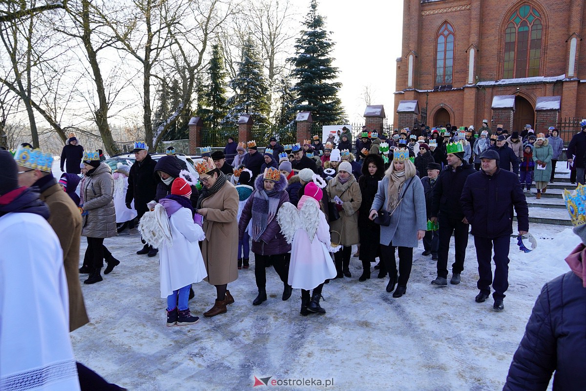 Orszak Trzech Króli w Baranowie [6.01.2024] - zdjęcie #77 - eOstroleka.pl