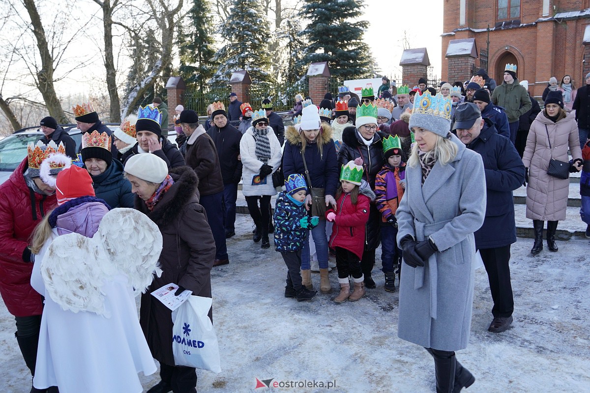 Orszak Trzech Króli w Baranowie [6.01.2024] - zdjęcie #63 - eOstroleka.pl