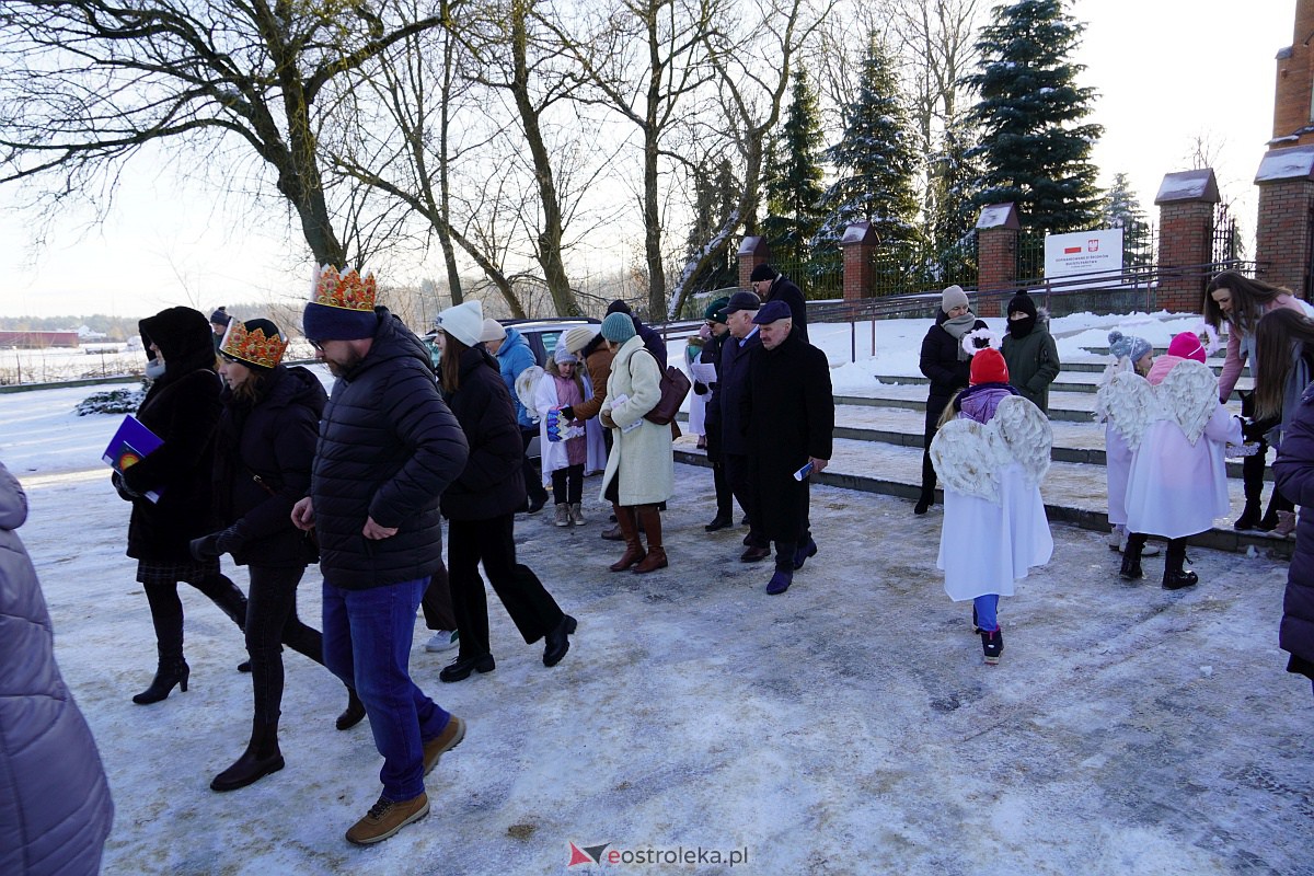 Orszak Trzech Króli w Baranowie [6.01.2024] - zdjęcie #112 - eOstroleka.pl