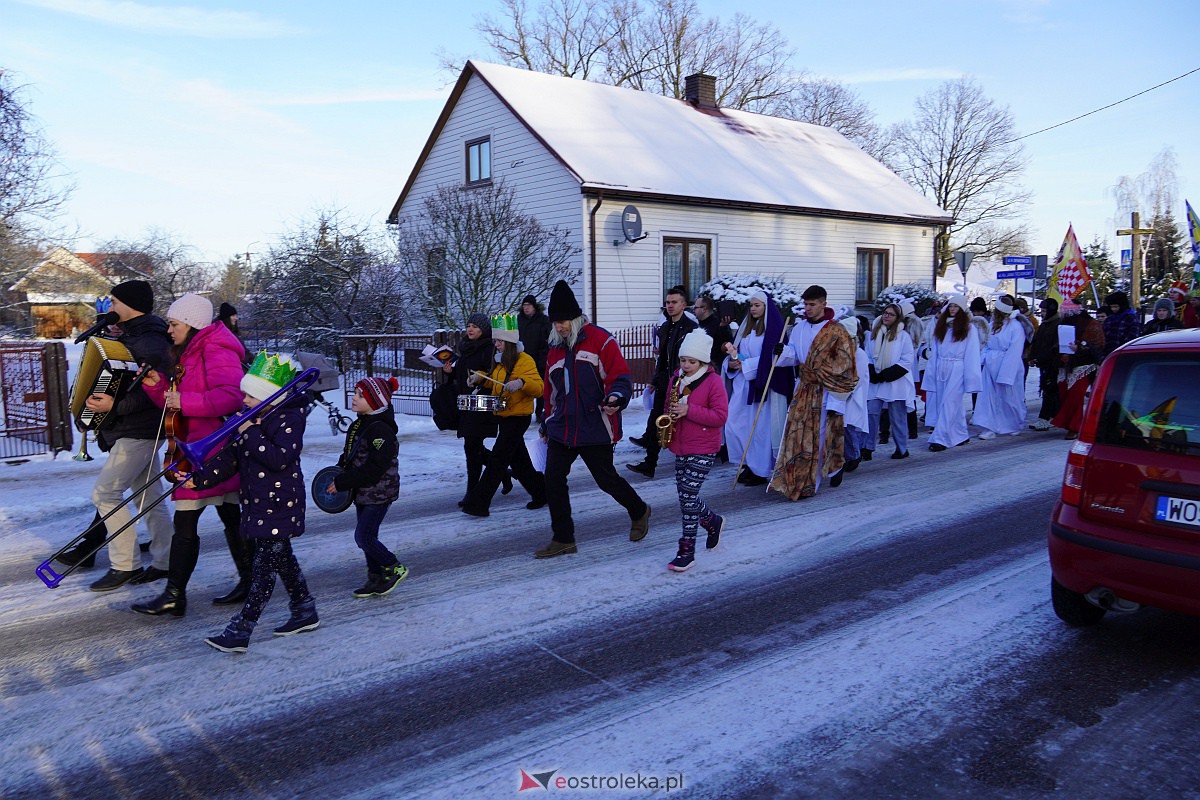 Orszak Trzech Króli w Baranowie [6.01.2024] - zdjęcie #104 - eOstroleka.pl