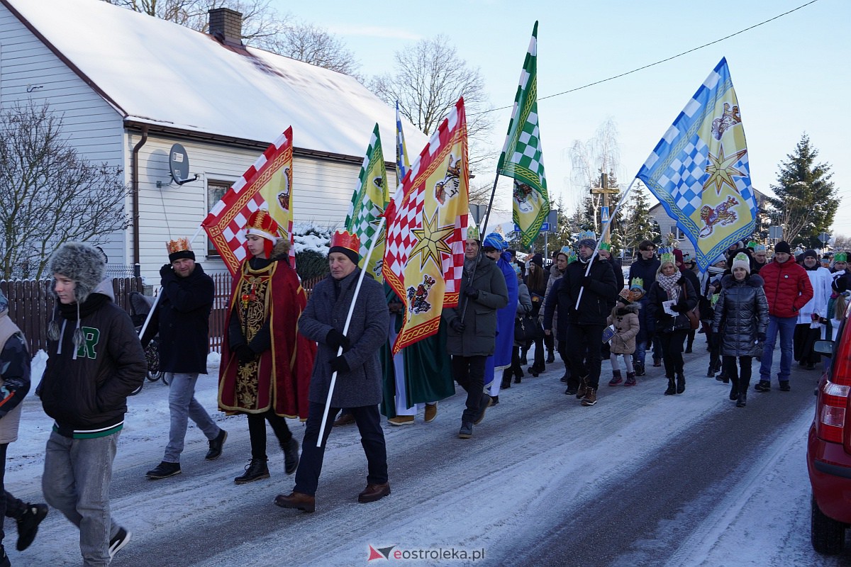 Orszak Trzech Króli w Baranowie [6.01.2024] - zdjęcie #84 - eOstroleka.pl
