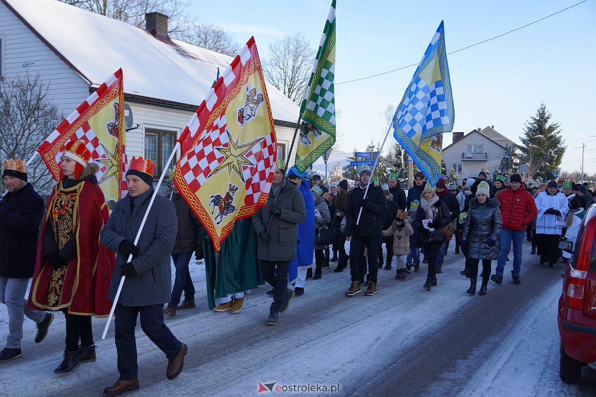 Orszak Trzech Króli w Baranowie [6.01.2024] - zdjęcie #82 - eOstroleka.pl