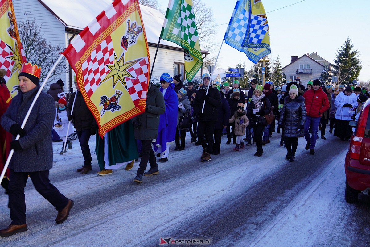 Orszak Trzech Króli w Baranowie [6.01.2024] - zdjęcie #80 - eOstroleka.pl