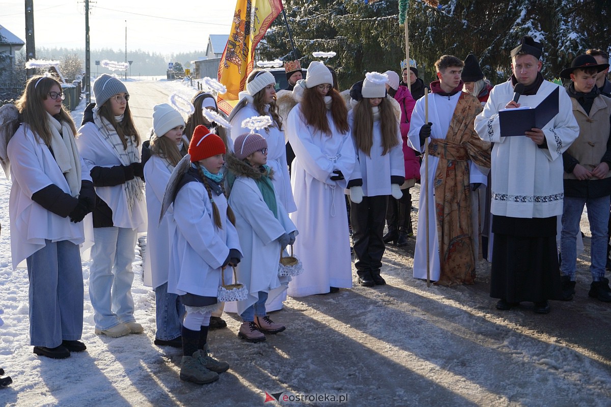 Orszak Trzech Króli w Baranowie [6.01.2024] - zdjęcie #22 - eOstroleka.pl