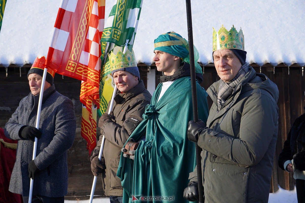 Orszak Trzech Króli w Baranowie [6.01.2024] - zdjęcie #18 - eOstroleka.pl