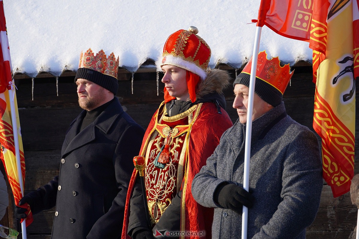 Orszak Trzech Króli w Baranowie [6.01.2024] - zdjęcie #9 - eOstroleka.pl