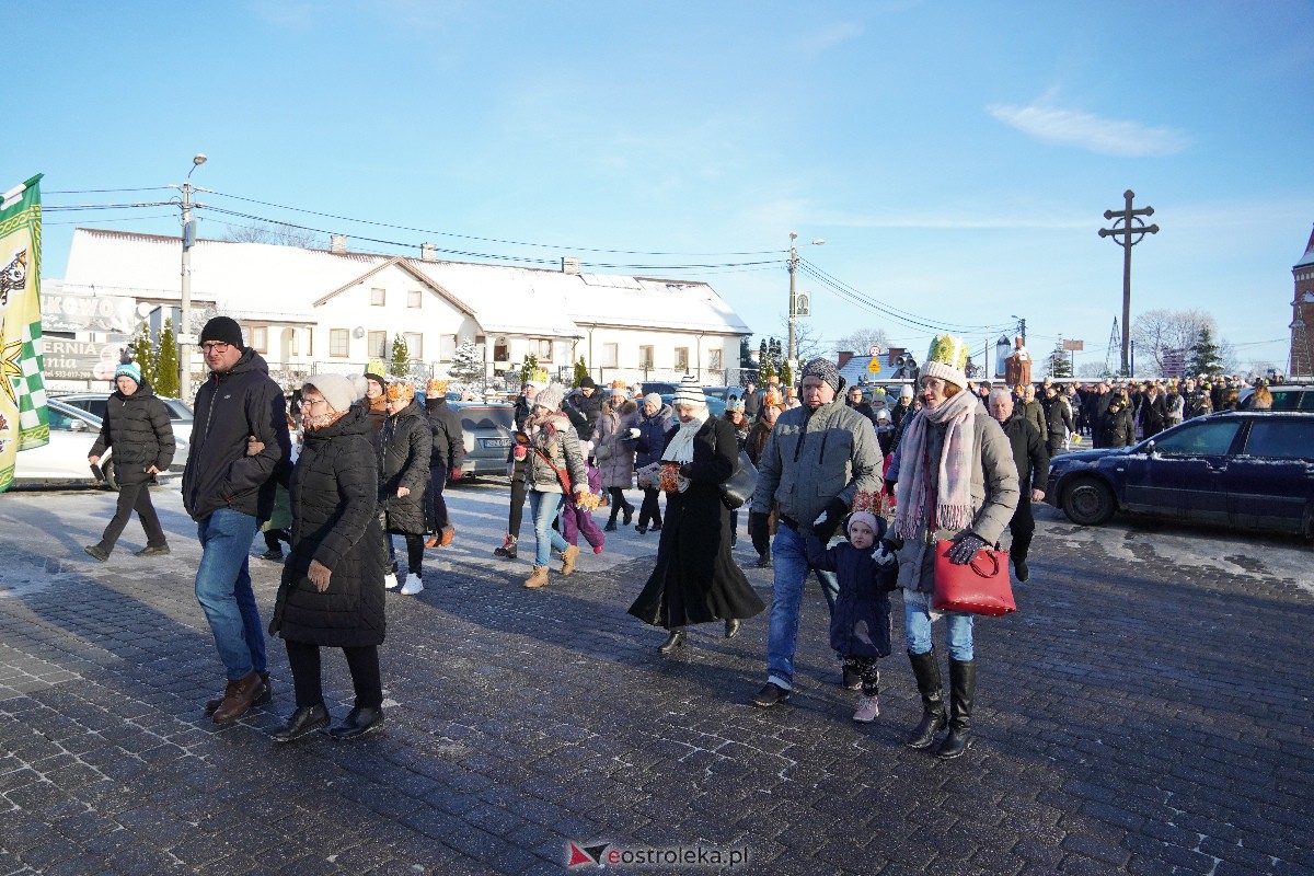 Orszak Trzech Króli w Myszyńcu [06.01.2024] - zdjęcie #60 - eOstroleka.pl