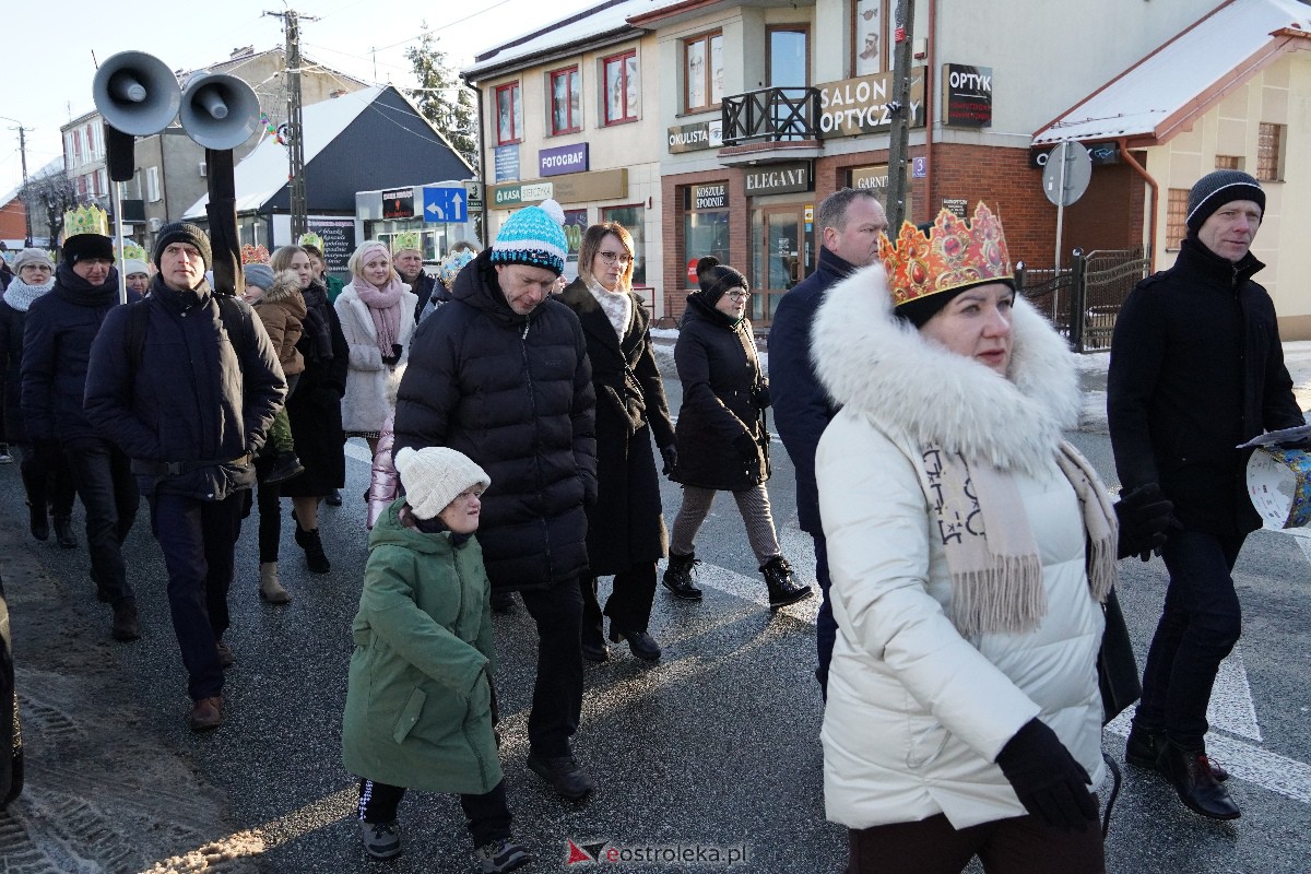 Orszak Trzech Króli w Myszyńcu [06.01.2024] - zdjęcie #88 - eOstroleka.pl