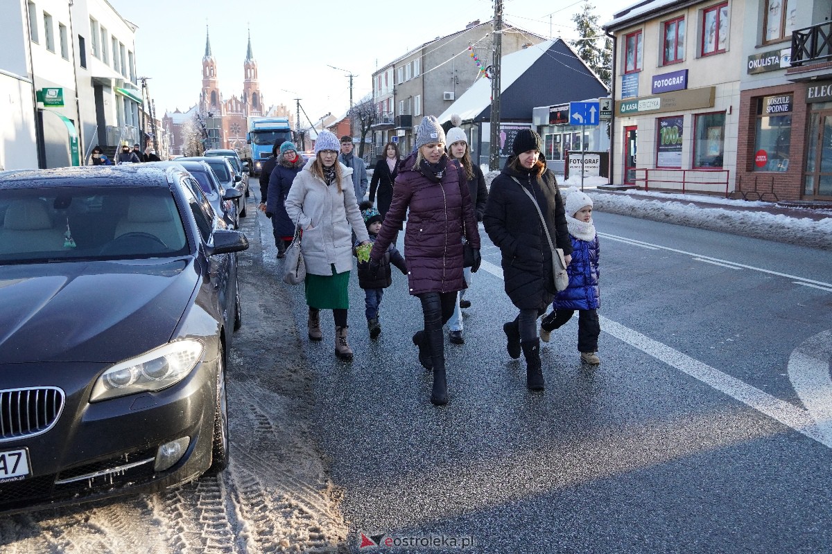 Orszak Trzech Króli w Myszyńcu [06.01.2024] - zdjęcie #85 - eOstroleka.pl