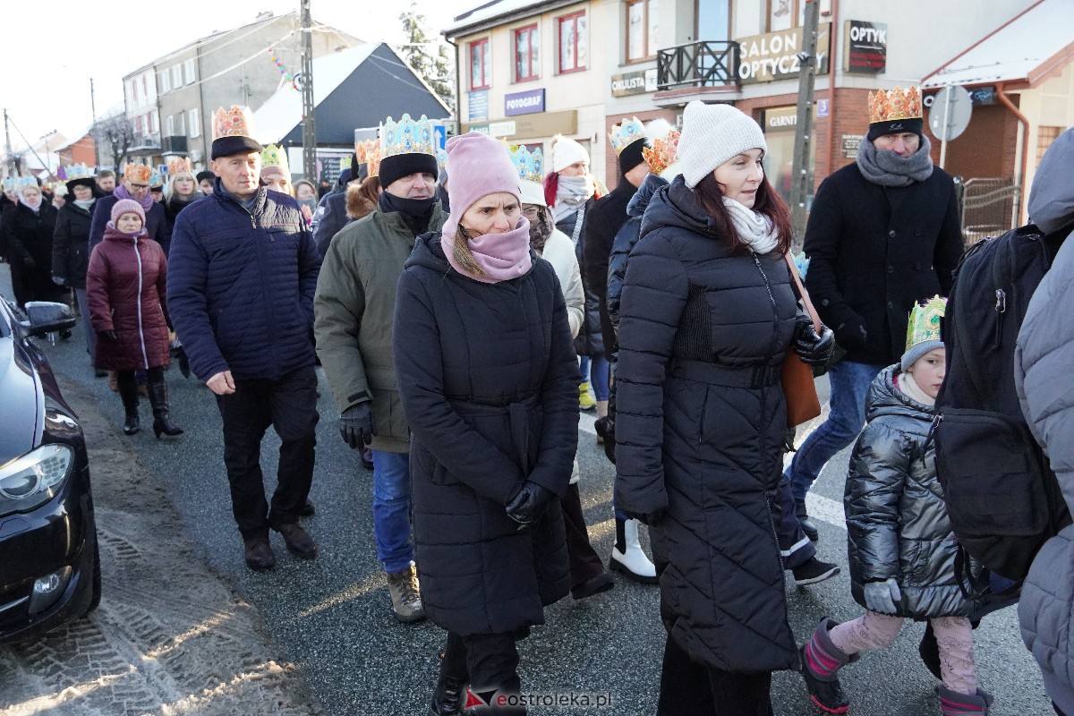 Orszak Trzech Króli w Myszyńcu [06.01.2024] - zdjęcie #54 - eOstroleka.pl