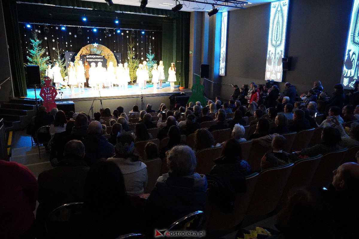 Orszak Trzech Króli w Myszyńcu [06.01.2024] - zdjęcie #48 - eOstroleka.pl
