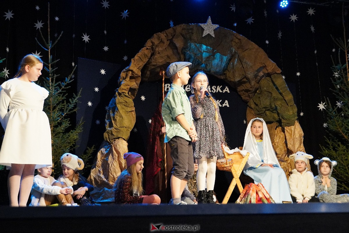 Orszak Trzech Króli w Myszyńcu [06.01.2024] - zdjęcie #32 - eOstroleka.pl
