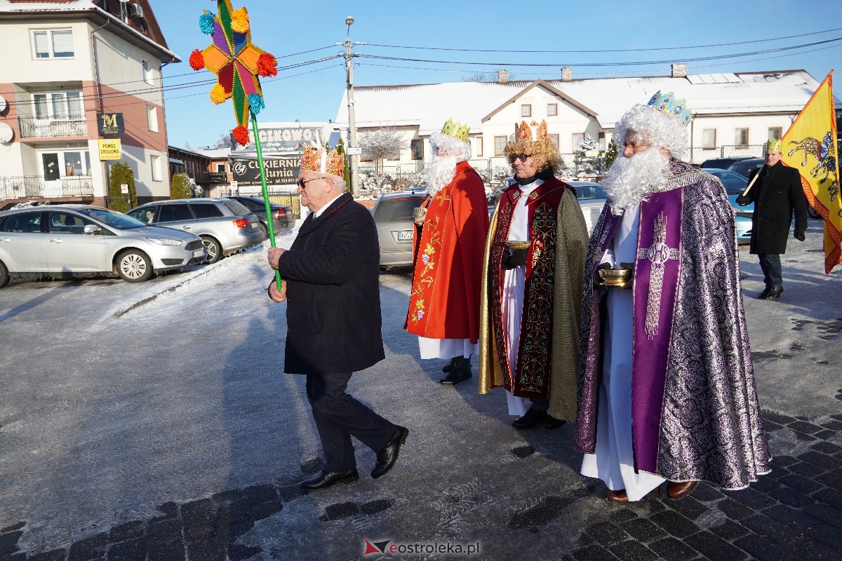 Orszak Trzech Króli w Myszyńcu [06.01.2024] - zdjęcie #30 - eOstroleka.pl