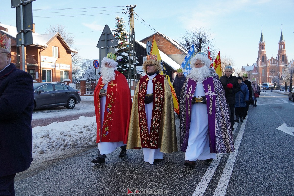 Orszak Trzech Króli w Myszyńcu [06.01.2024] - zdjęcie #27 - eOstroleka.pl