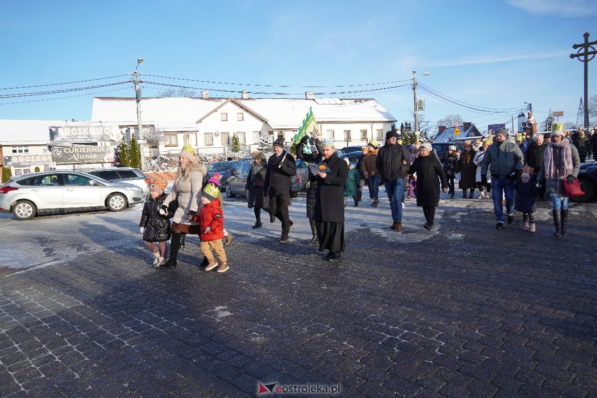 Orszak Trzech Króli w Myszyńcu [06.01.2024] - zdjęcie #25 - eOstroleka.pl