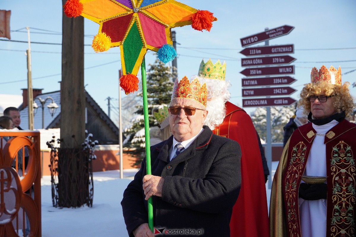 Orszak Trzech Króli w Myszyńcu [06.01.2024] - zdjęcie #24 - eOstroleka.pl