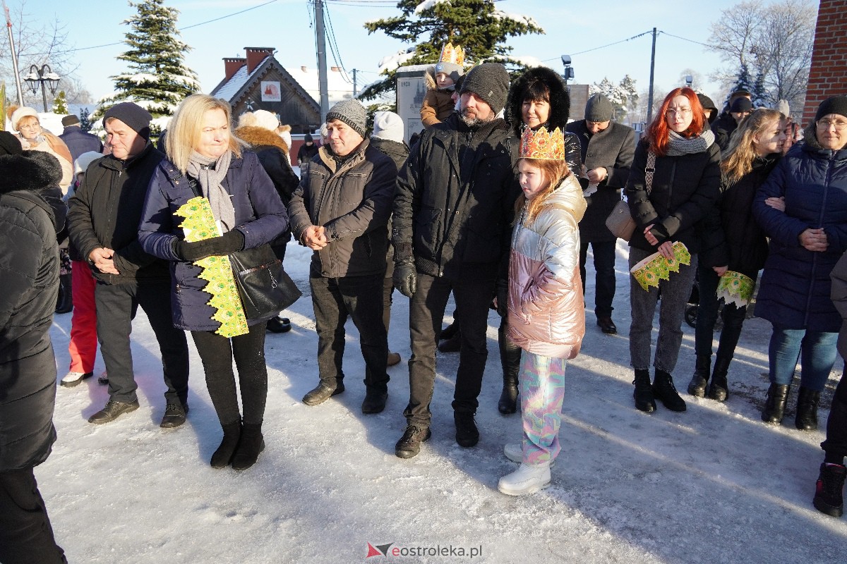 Orszak Trzech Króli w Myszyńcu [06.01.2024] - zdjęcie #23 - eOstroleka.pl