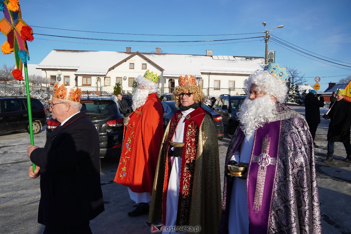 Orszak Trzech Króli w Myszyńcu [06.01.2024] - zdjęcie #22 - eOstroleka.pl