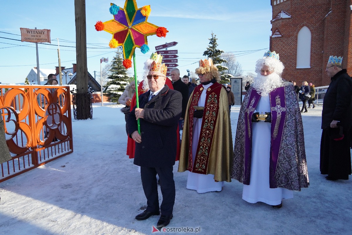 Orszak Trzech Króli w Myszyńcu [06.01.2024] - zdjęcie #18 - eOstroleka.pl